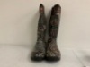 Dry Shod Mens Boots, 12/12.5, Appears new, Sold as is