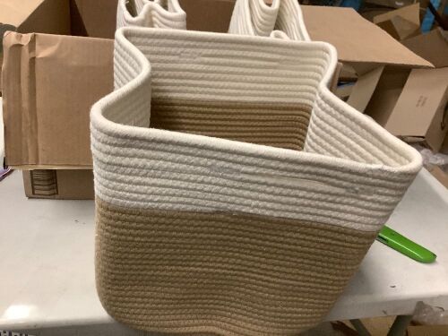 3 Pack of Storage/Laundry Totes