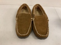 Clarks Hudson Bay Mocs for Men, Size 10M, E-Comm Return