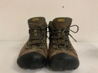 Keen Mens Boots, Size 10, E-Comm Return