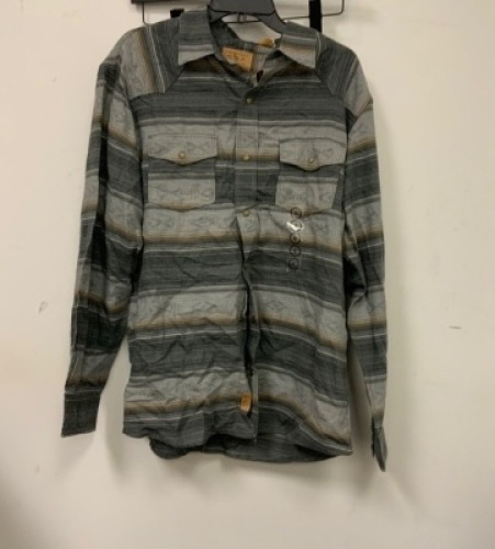 Red Head Mens Button Down, Size M, Appears New
