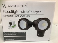 Floodlight w/ Charger, Appears new, Sold as is