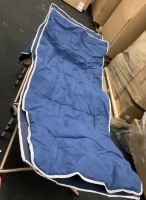 Folding Lounge Chair/Cot?, Appears New, Sold as is