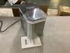 VEVOR Countertop Ice Maker, 9 Cubes Ready in 6 Mins, 26lbs in 24Hrs, Self-Cleaning