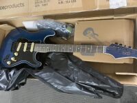 Beginner Electric Guitar Kit w/ Case, 10W Amp, Tremolo Bar - 39in