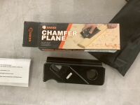 Saker Chamfer Plane
