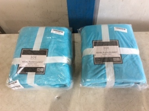 Lot of (2) Merry Life Royal Plush Blankets, Queen&nbsp;