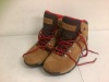 Columbia Womens Boots, Size 10, E-Comm Return