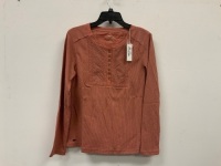 Bob Timberlake Women's Sweater, Size M, Appears New, Sold as is
