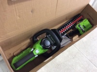Greenworks&nbsp;22"&nbsp;24-Volt Cordless Hedge Trimmer - Missing Battery