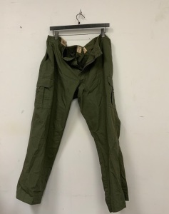 Red Head Mens Cargo Pants, 46/30, E-Comm Return