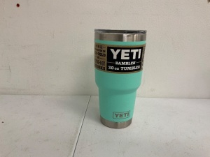 YETI 30oz Tumbler, E-Comm Return, Broken Lid