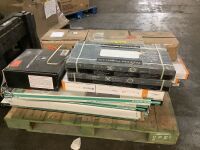 Pallet of Mixed Flooring Remnants
