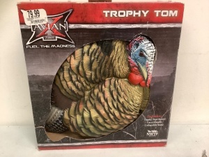 Avian Trophy Tom, E-Comm Return