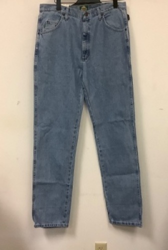 Mens Jeans, 36x34, Appears New, Sold as is