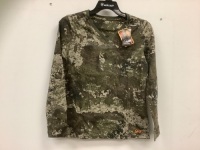 SHE Outdoor Long Sleeve Tee, Small, Appears New