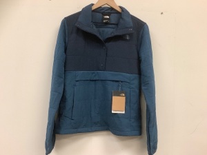 The North Face Womens Pull Over, Medium, Appears New