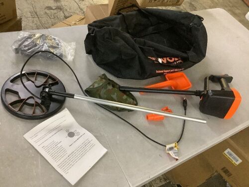 VEVOR Metal Detector 8 in. Search Coil 38 in. to 49 in. with High Accuracy Pointer Display - Damaged Pole Connector