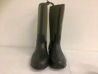 The Orginal Muck Boots, Size M9/WM10, E-Commerce Return, Sold as is