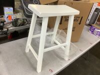 International Concepts Benny 24 in. White Backless Solid Wood Stool with Wood Seat