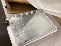 Hollywood Makeup Mirror