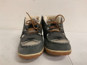 Minnetonka Womens Shoes, Size 9M, E-Comm Return