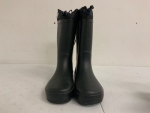 Cat and Jack Rain Boots, Size 5, E-Comm Return