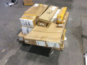 Pallet of Mostly New Auto Parts & Accessories