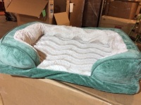 Pet Bed - Appears New&nbsp;