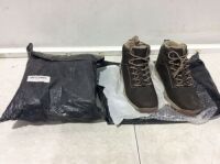 Lot of (2) Cold Weather Boots, Size 43&nbsp;