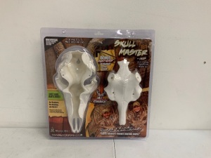 Deer Antler Mount Kit, Appears New, Sold as is