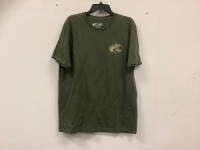 Mens T-Shirt, Medium, E-Comm Return