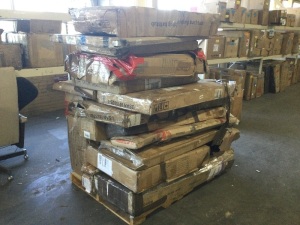 Pallet of E-Commerce Return Items. Will Include Broken and Incomplete Items.