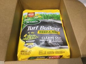 Scotts Turf Builder Weed & Feed, Covers 5000 Sq Ft, 14.29lb - Bag Has Small Hole 