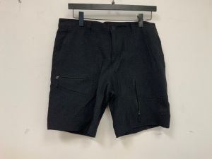 The North Face Men's Shorts, Size 36, E-Commerce Return, Sold as is