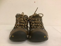 Keen Mens Shoes, 8.5, Appears New, Sold as is