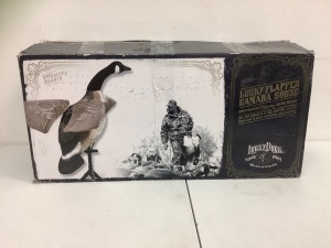 LuckyDuck Motorized Flapping Wing Decoy, E-Commerce Return, Sold as is