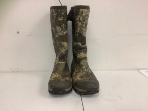 Men's Boots, Size 11, E-Commerce Return, Sold as is