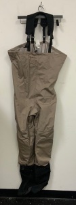 Men's Soft Footed Wader, Size LS, E-Comemrce Return, Sold as is