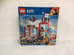 Lego City Play Set, Appears New, Sold as is