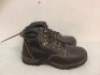 Mens Boots, 10.5EE, E-Comm Return