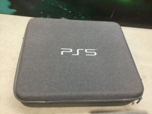 Gray PS5 Travel Case&nbsp;