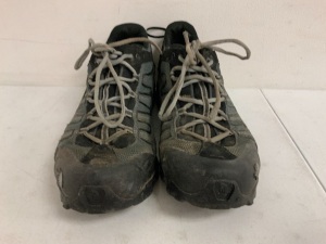 North Face Mens Shoes, 13, Used/E-Commerce Return, Sold as is