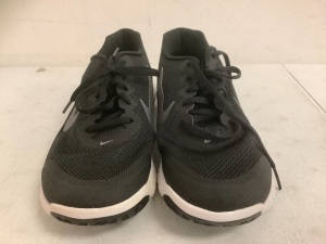 Nike Mens Shoes, 9, E-Commerce Return, Sold as is