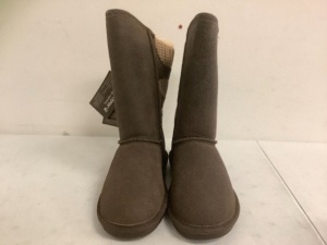 Bearpaw Womens Boots, 7, Appears New, Sold as is