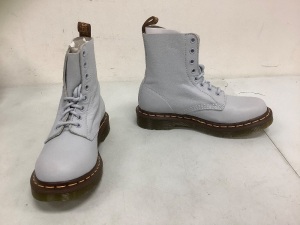 Dr Martens Womens Boots, 8, Appears New, Sold as is