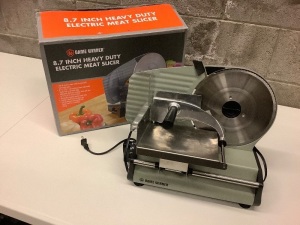 Game Winner 8.7" Heavy-Duty Electric Meat Slicer