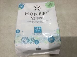 The Honest Company Plant-Based Baby Wipes Classic Print, 4 Resealable Packages