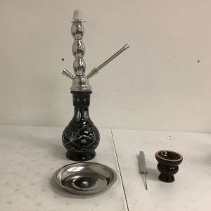 Hookah, Appears New, MUST BE 21 or OLDER w/ VALID ID TO PICK UP 