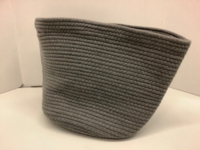 Woven decorative basket